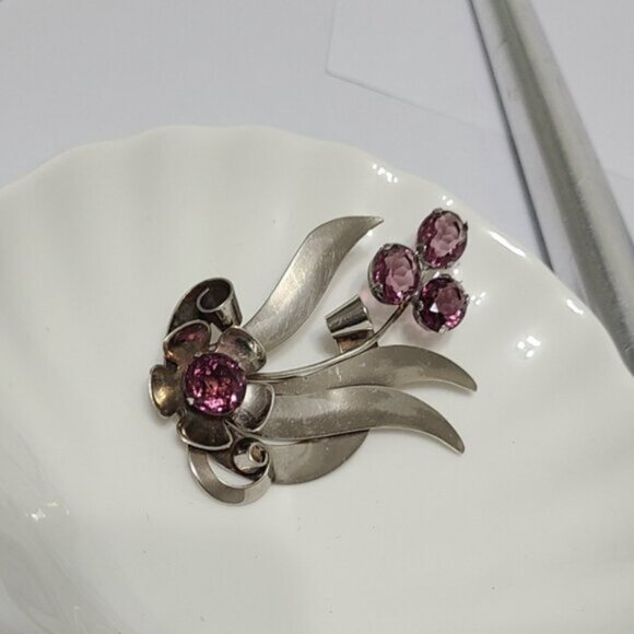 Vintage Art Deco Large Sterling Silver Purple Amethyst Crystal Flower Brooch Pin - Picture 7 of 9